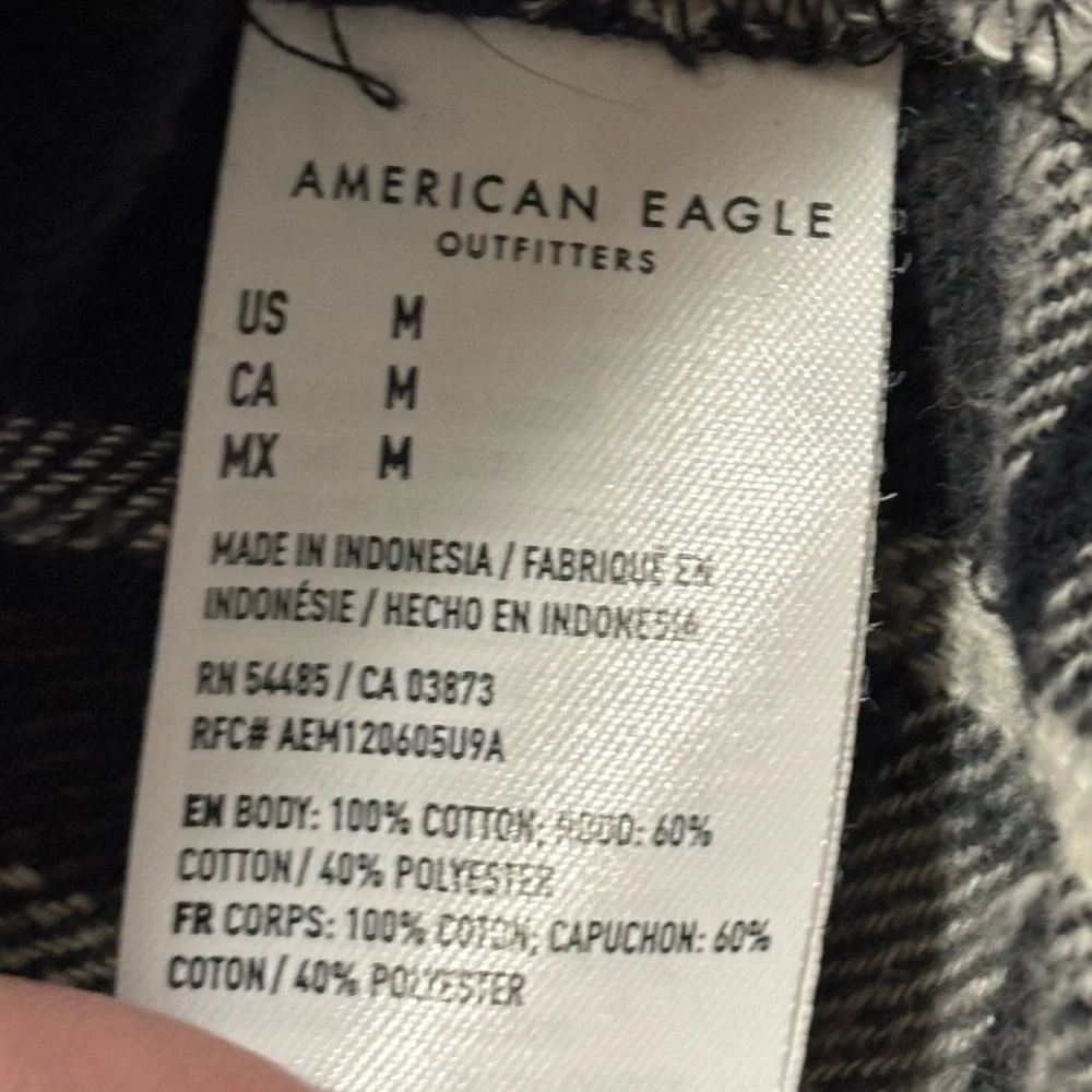 Women's American Eagle plaid button down jacket